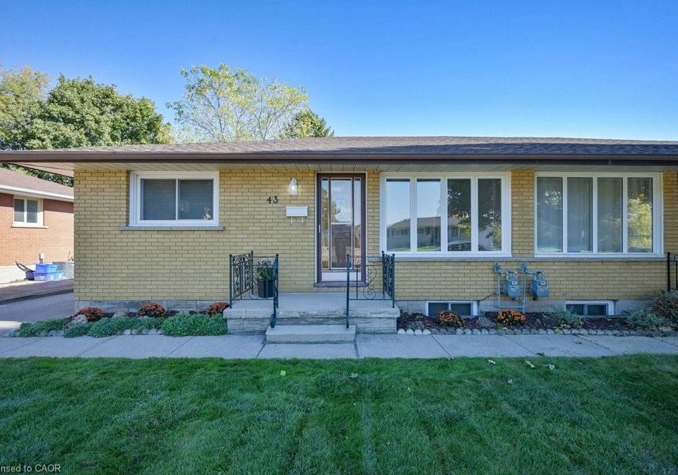 43-lauris-avenue-cambridge-ontario-40778197