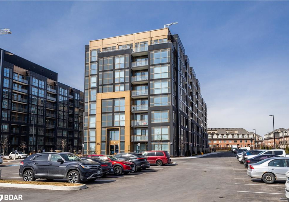2343-khalsa-gate-oakville-ontario-40778228