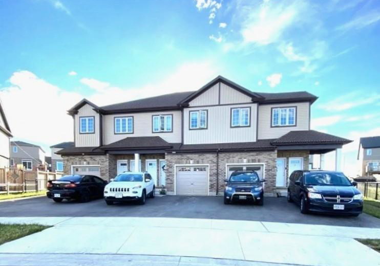 54-renfrew-street-kitchener-ontario-40778269