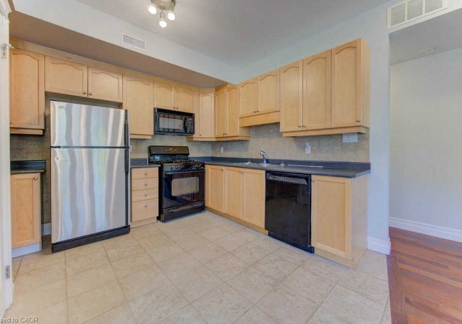 555-king-street-e-kitchener-ontario-40778273