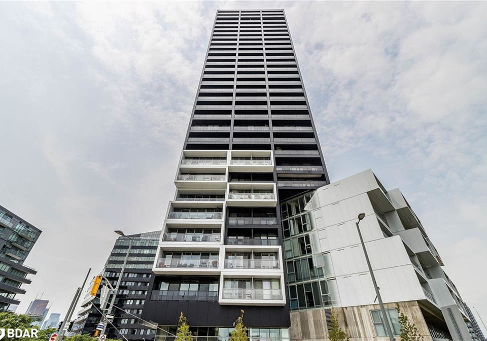 170-bayview-avenue-toronto-ontario-40778306