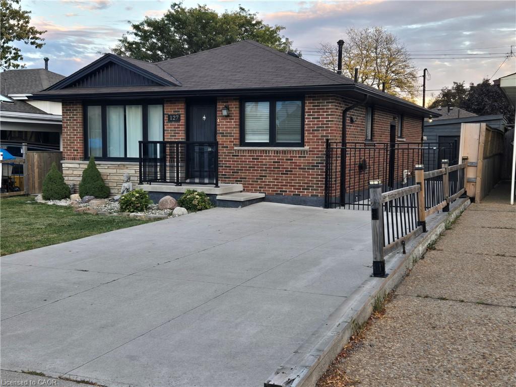 127-currie-street-hamilton-ontario-40778439
