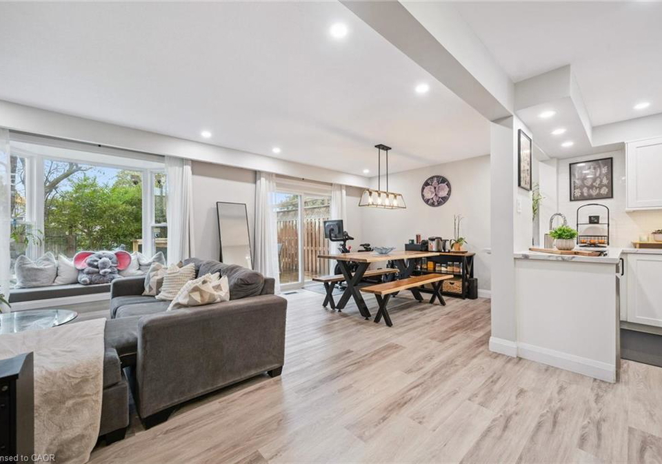 106-dalegrove-drive-kitchener-ontario-40778483