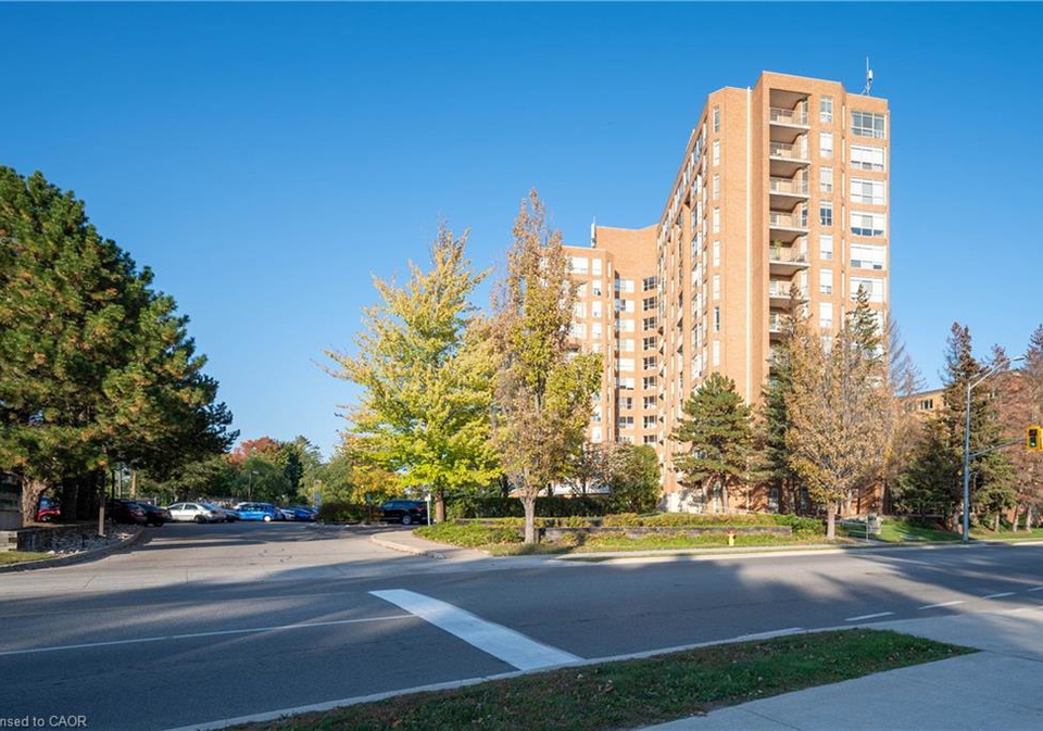 1414-king-street-e-kitchener-ontario-40778556