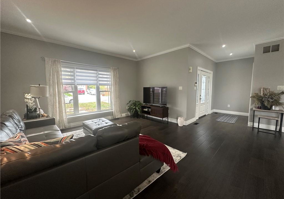 7-currie-street-hamilton-ontario-40778565