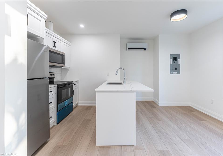 10-bay-avenue-welland-ontario-40778591