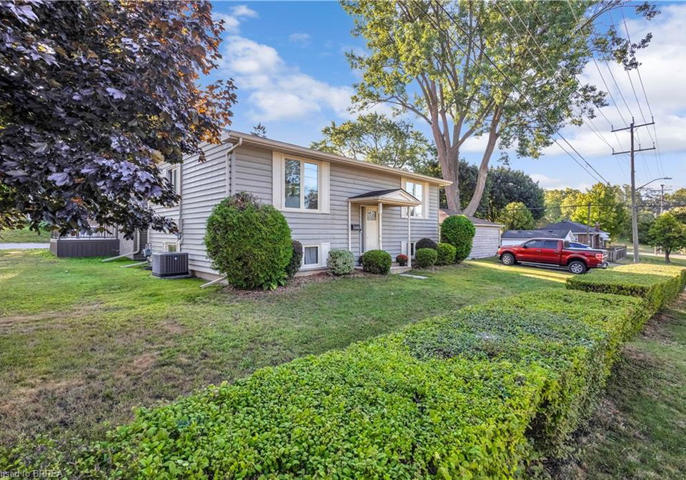 11-fourth-avenue-brantford-ontario-40778691