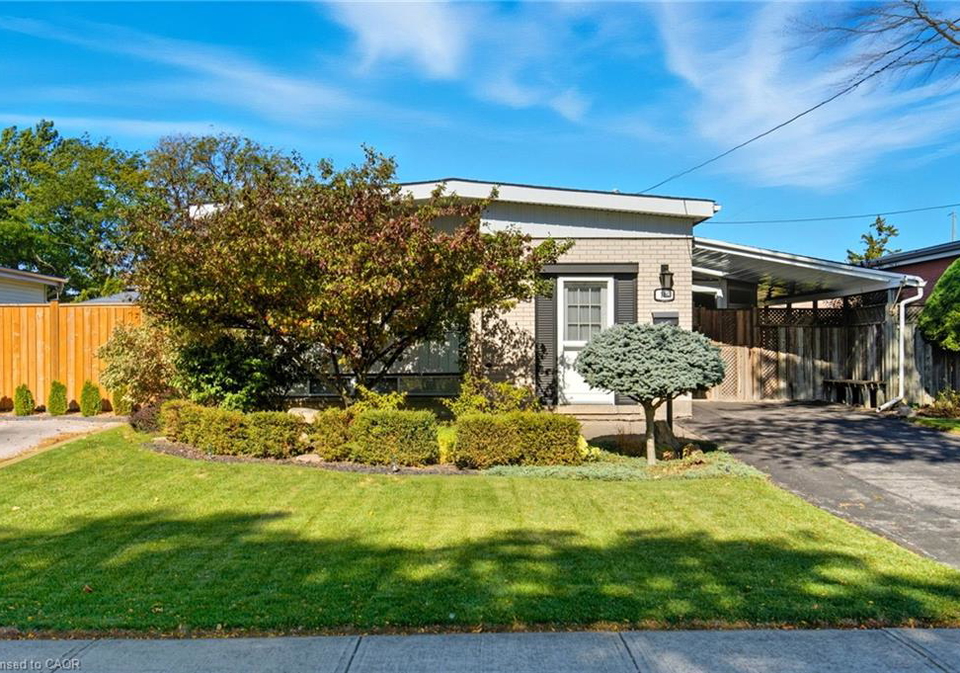 106-fielding-crescent-hamilton-ontario-40778750