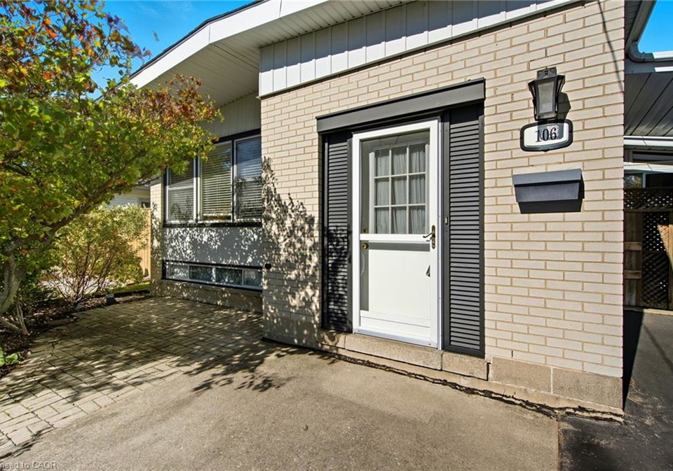 106-fielding-crescent-hamilton-ontario-40778750