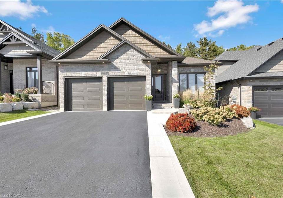 72-lorne-card-drive-paris-ontario-40778758