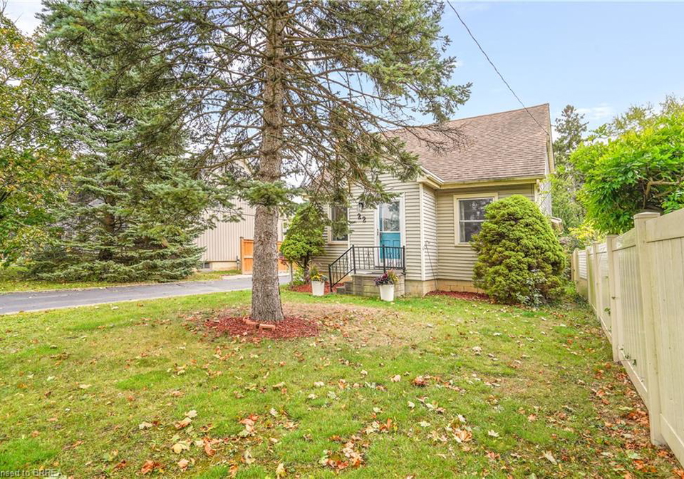 22-wayne-drive-brantford-ontario-40778873
