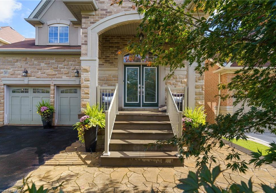21-shade-forest-trail-hamilton-ontario-40778902