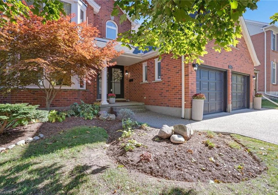 328-wyecroft-boulevard-waterloo-ontario-40778904