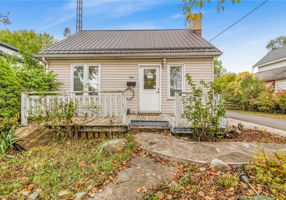 161-crysler-street-delhi-ontario-40778967