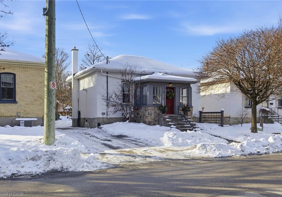 28-middleton-street-cambridge-ontario-40778972