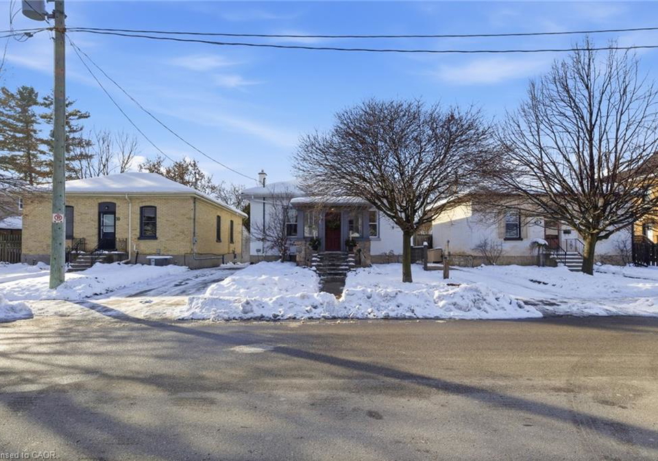 28-middleton-street-cambridge-ontario-40778972