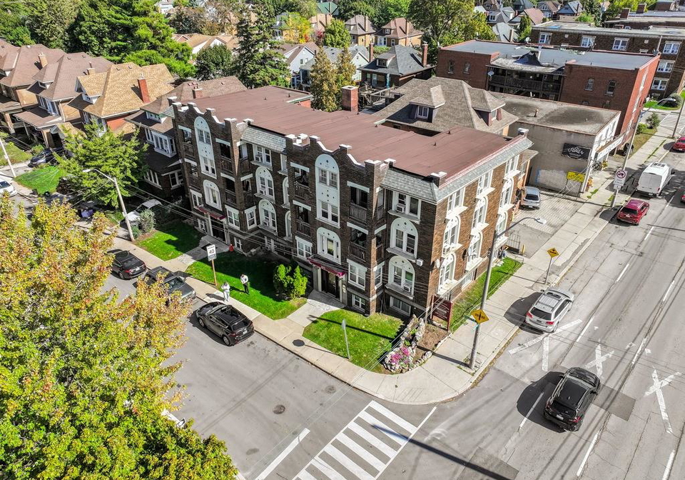 109-balsam-avenue-s-hamilton-ontario-40779094