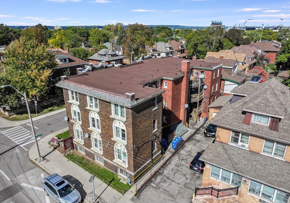 109-balsam-avenue-s-hamilton-ontario-40779094