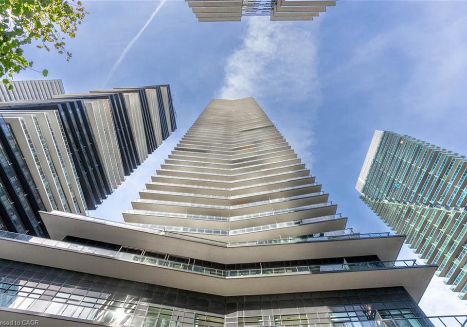 38-annie-craig-drive-toronto-ontario-40779167