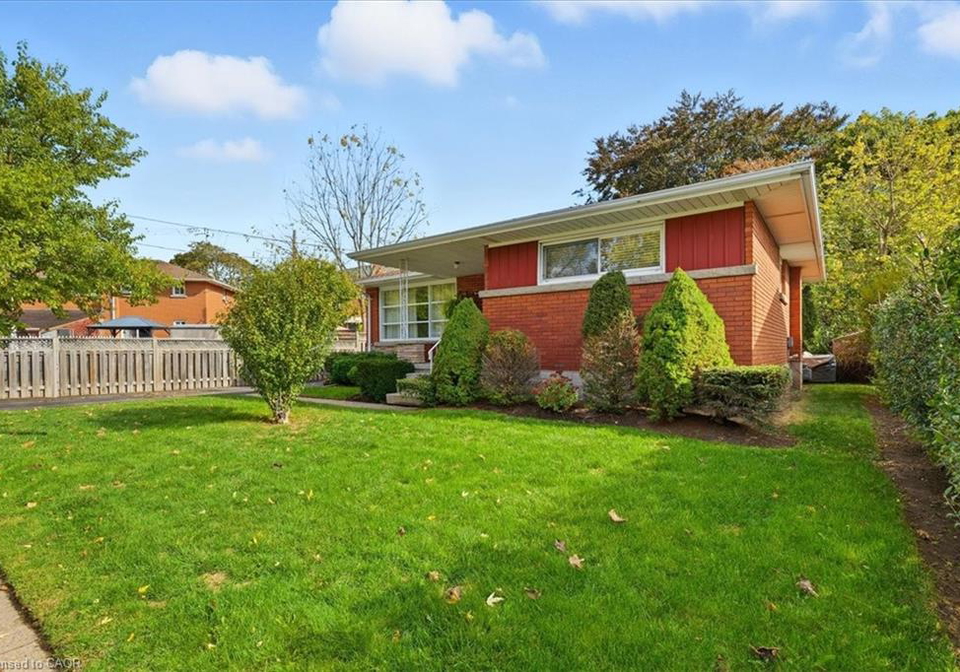 943-winterhalt-avenue-cambridge-ontario-40779262