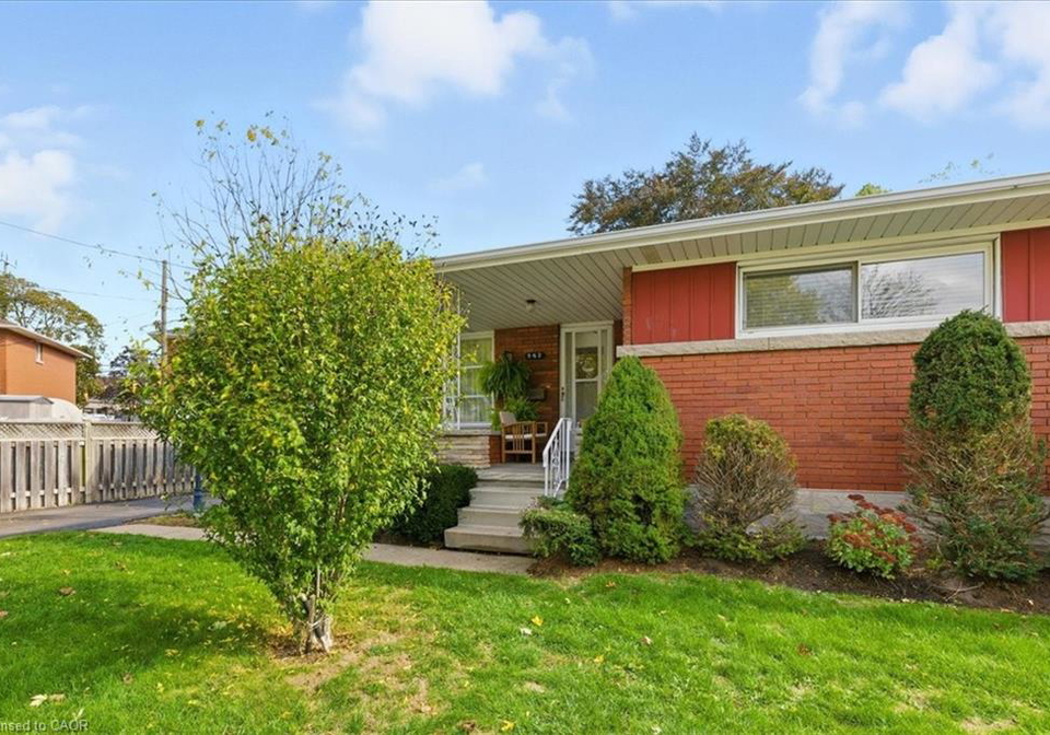 943-winterhalt-avenue-cambridge-ontario-40779262