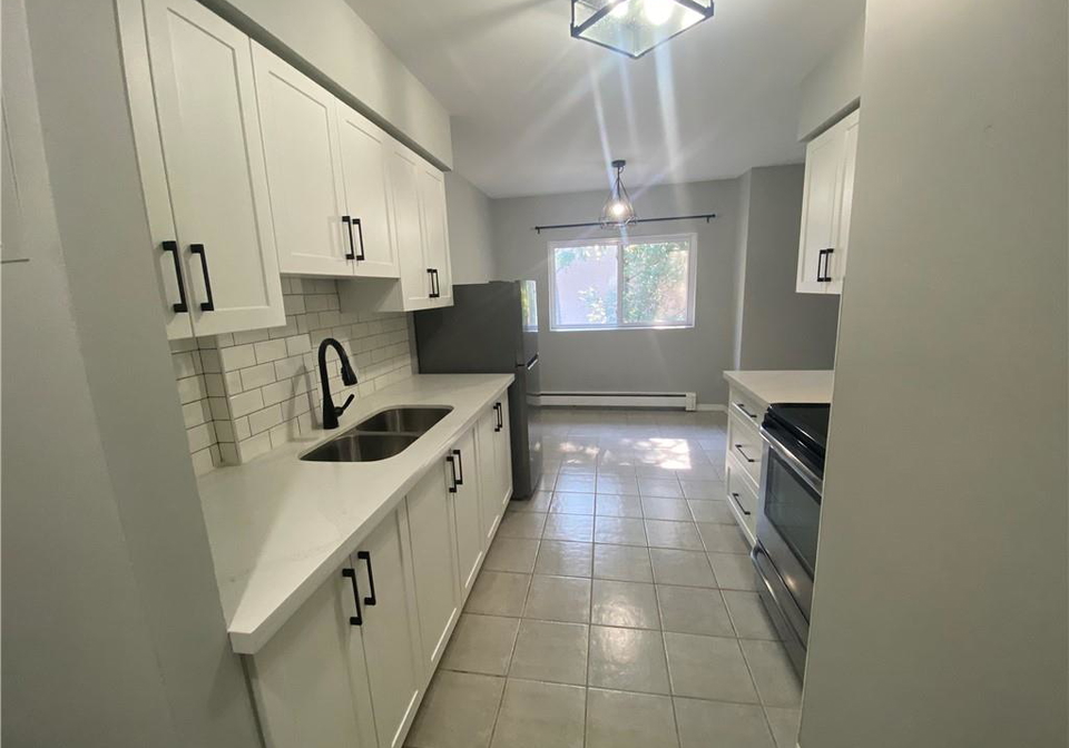 163-chandler-drive-kitchener-ontario-40779316