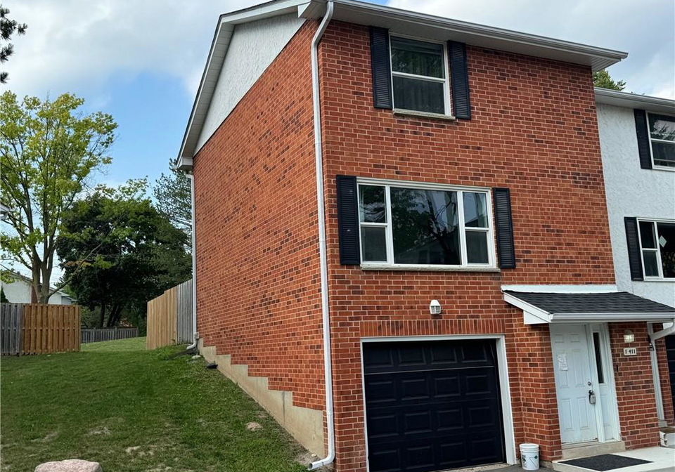 411-keats-way-waterloo-ontario-40779368