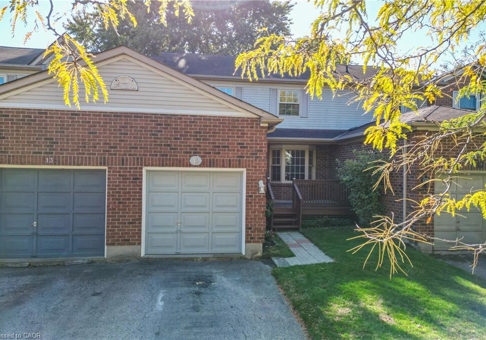 15-hedgelawn-drive-grimsby-ontario-40779421