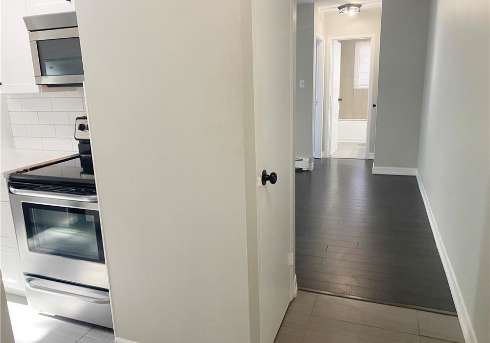 163-chandler-drive-kitchener-ontario-40779431