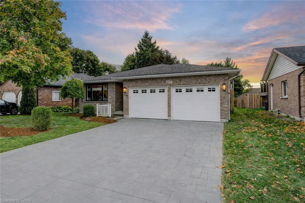 750-edgar-street-w-listowel-ontario-40779459