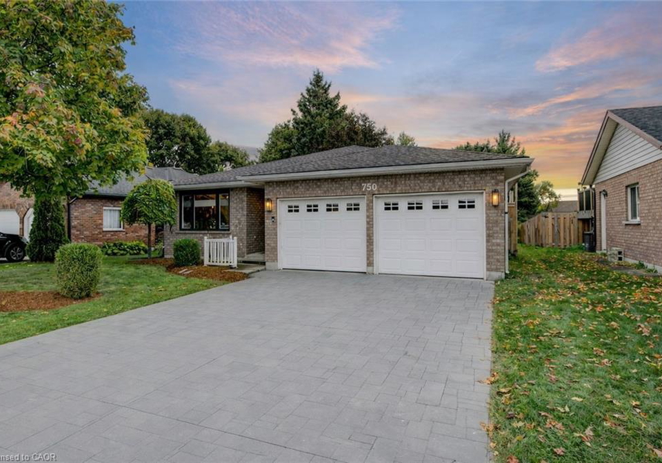 750-edgar-street-w-listowel-ontario-40779459