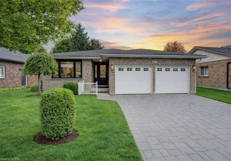 750-edgar-street-w-listowel-ontario-40779459