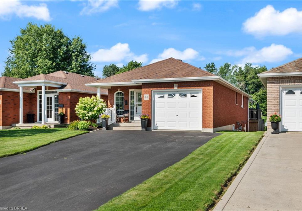 44-macpherson-drive-paris-ontario-40779469