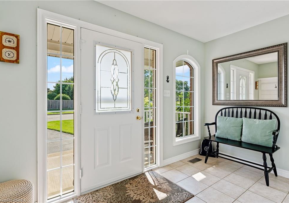 44-macpherson-drive-paris-ontario-40779469