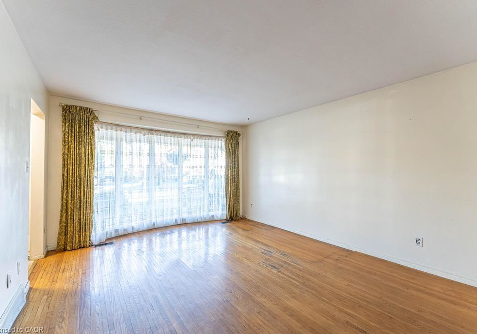 69-buckingham-drive-hamilton-ontario-40779661