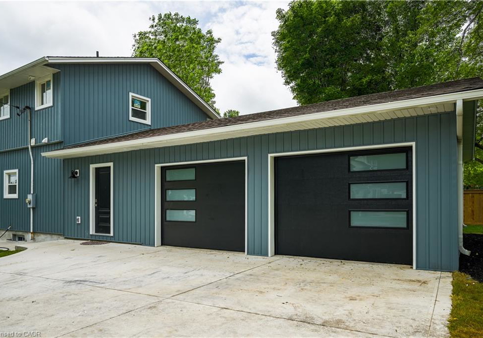 9-high-street-st-george-ontario-40779700