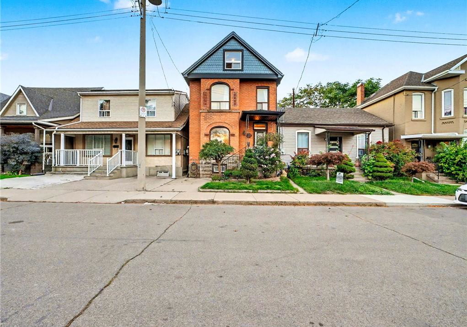 23-oak-avenue-hamilton-ontario-40779710