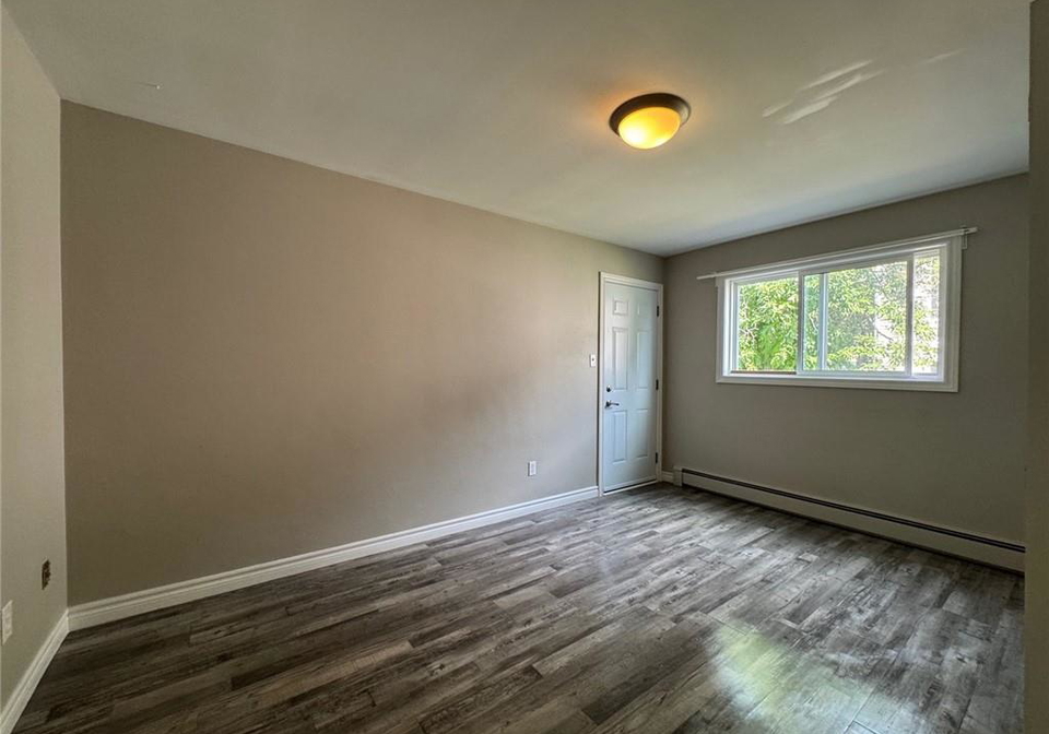 86-carnaby-crescent-kitchener-ontario-40779717