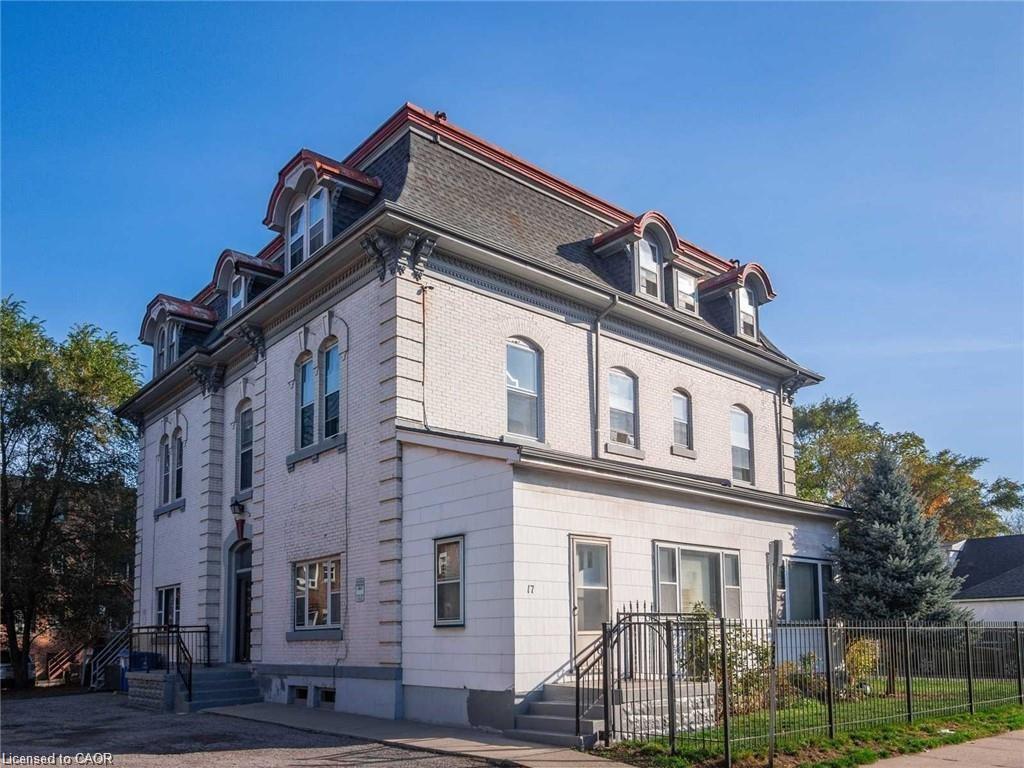 17-webber-avenue-hamilton-ontario-40779759
