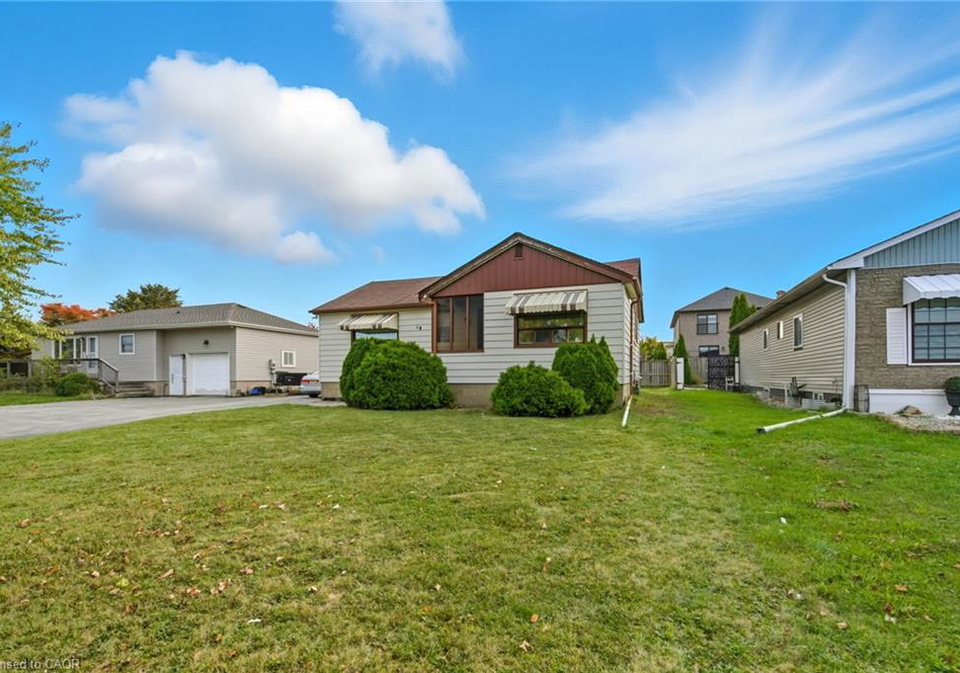 18-second-road-w-stoney-creek-ontario-40779785