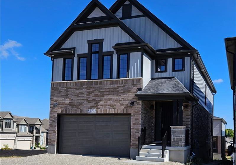 576-balsam-poplar-street-waterloo-ontario-40779867