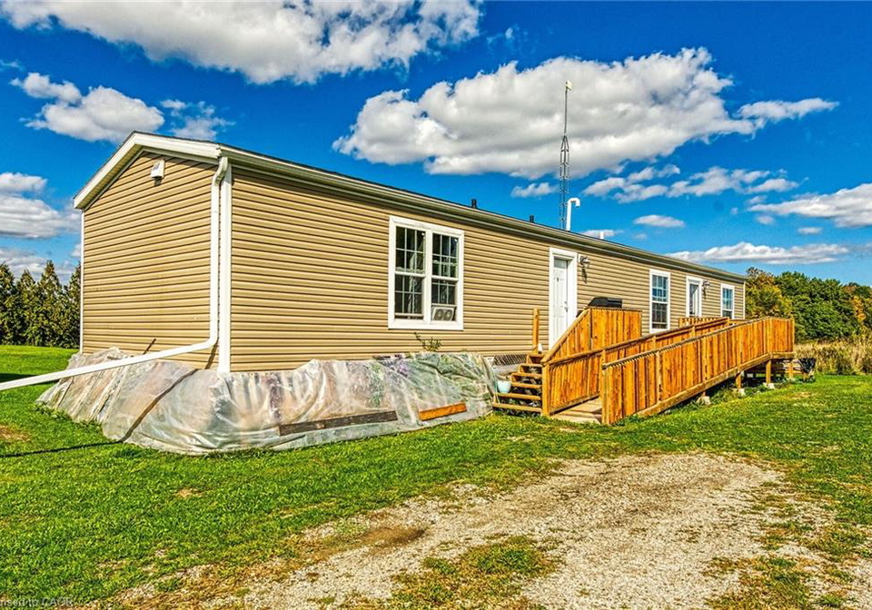 162-young-road-dunnville-ontario-40779875