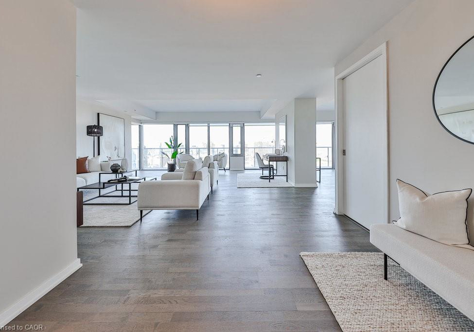 2501-60-colborne-street-toronto-ontario-40779940