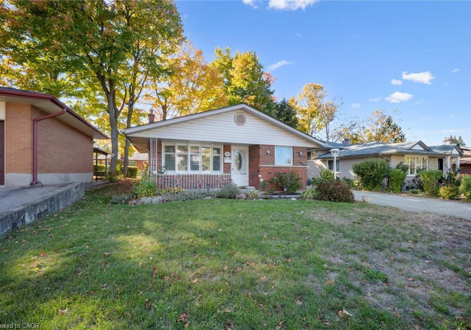207-laurentian-drive-kitchener-ontario-40779984