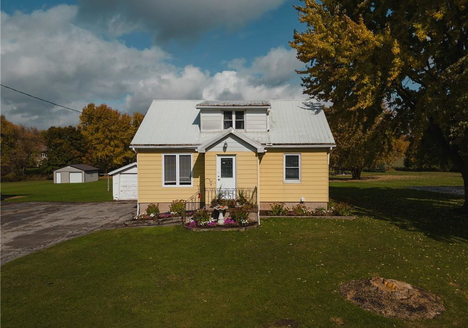 3395-lobsinger-line-st-clements-ontario-40780023
