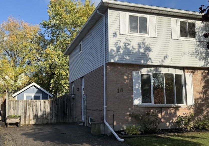 18-calais-place-kitchener-ontario-40780090