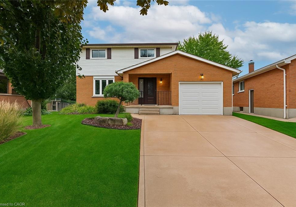 48-windermere-court-kitchener-ontario-40780133