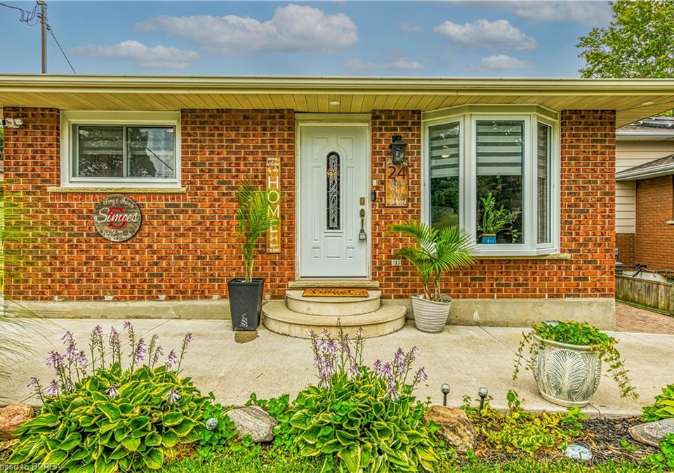 24-ashton-drive-simcoe-ontario-40780162