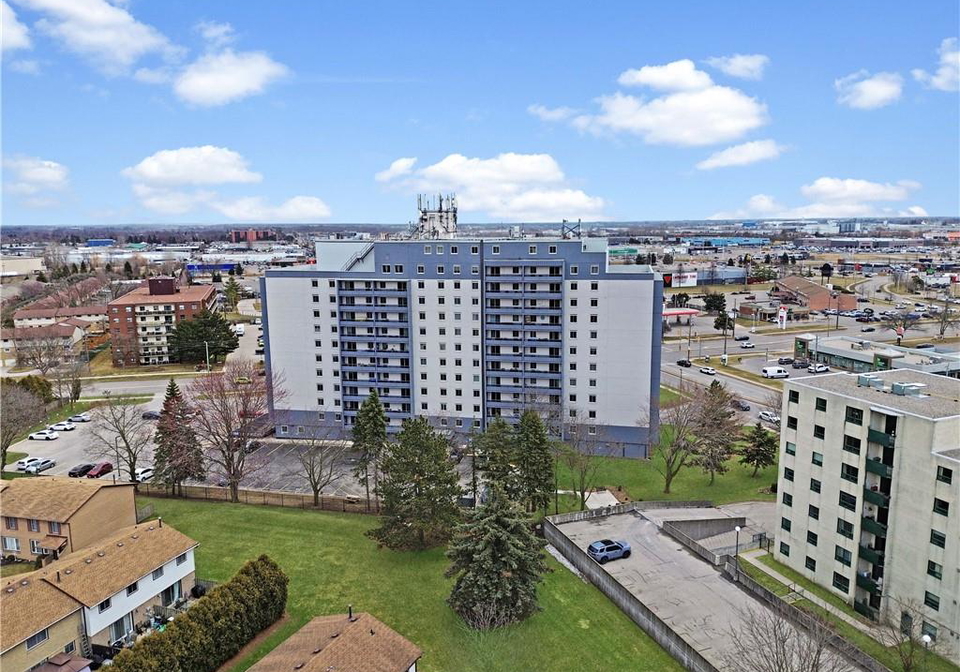 640-west-street-brantford-ontario-40780214