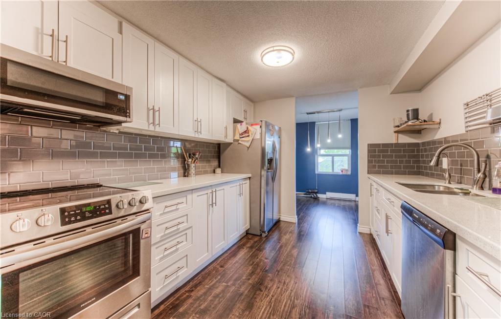 55-green-valley-drive-kitchener-ontario-40780216